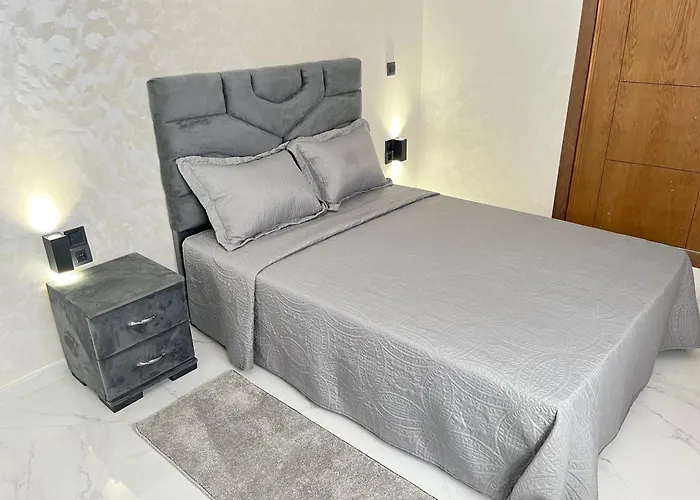 Modern & Cosy Studio City Center